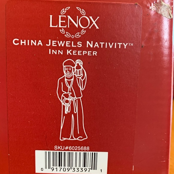 China Jewels Nativity - Inn Keeper - Picture 2 of 3